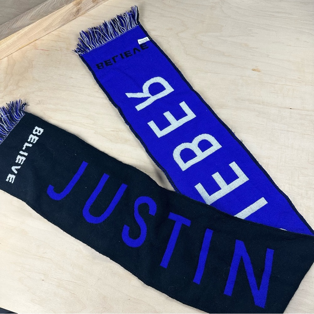 Justin Bieber scarf - Picture 2 of 13